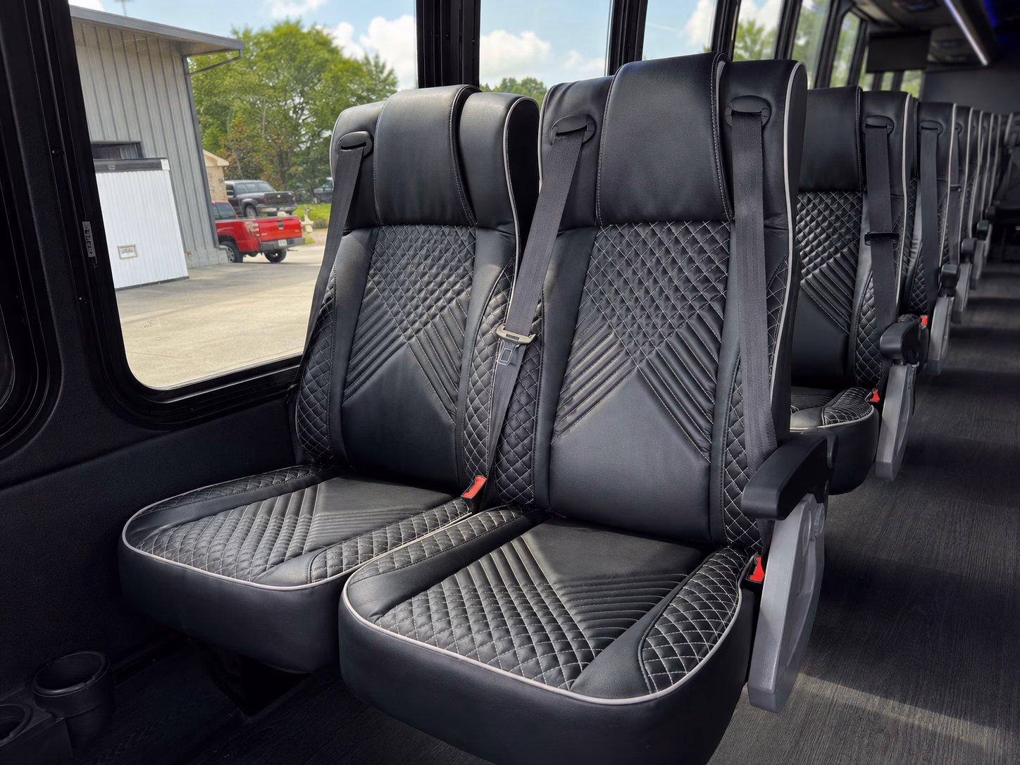 escondido airport shuttle bus rentals for private groups