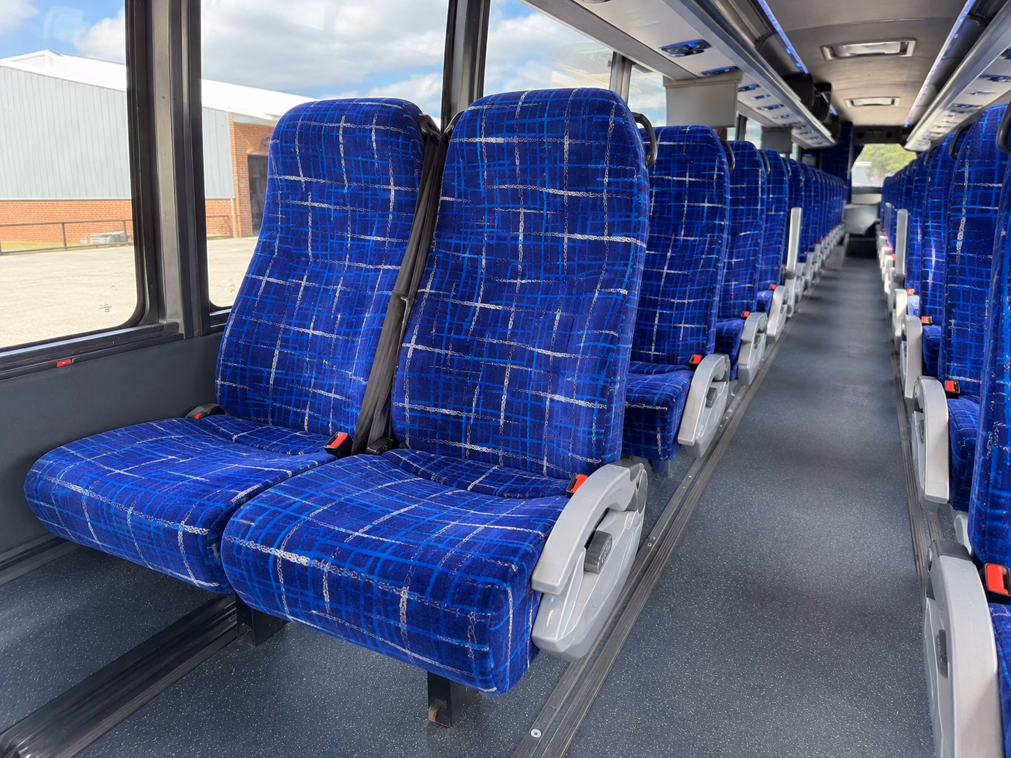 escondido bus rentals for california road trips and arizona travel